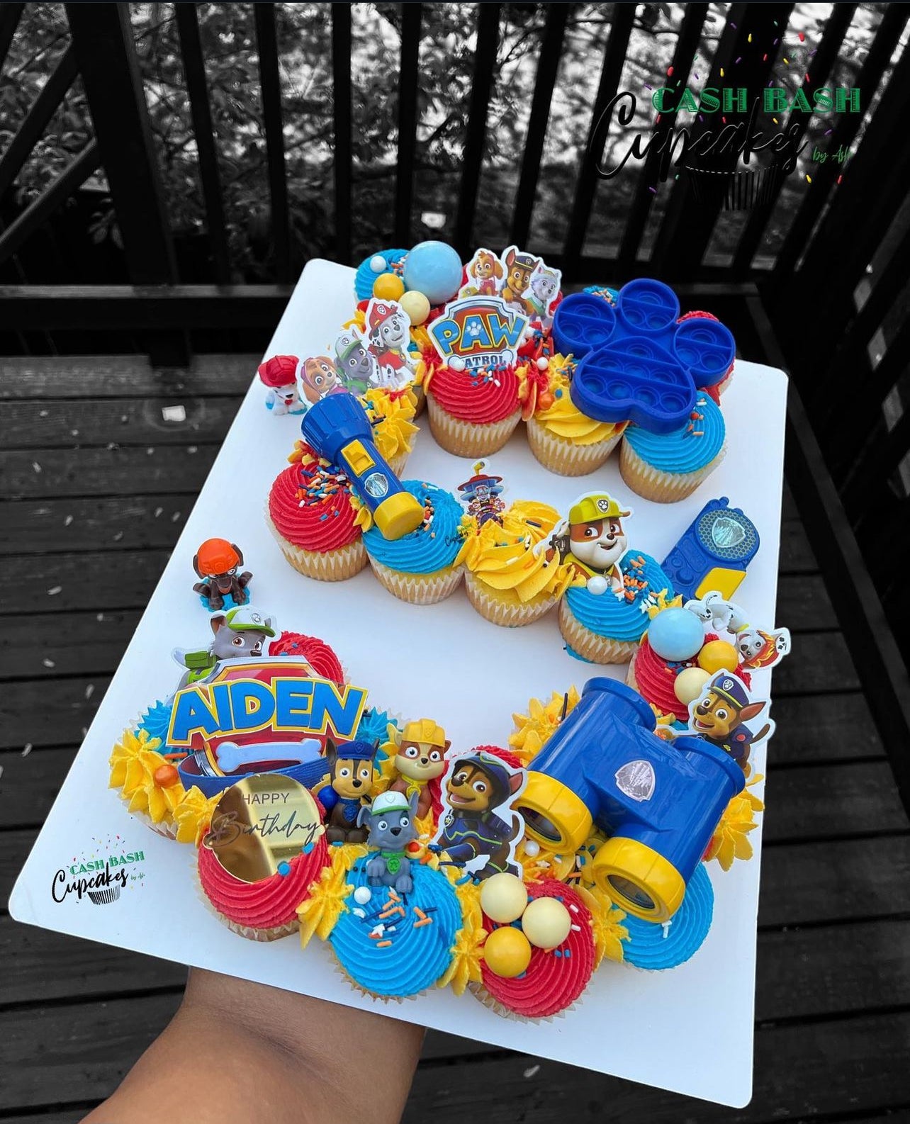 Signature Cupcake Cake | Cash Bash Cupcakes -The Ashley Experience