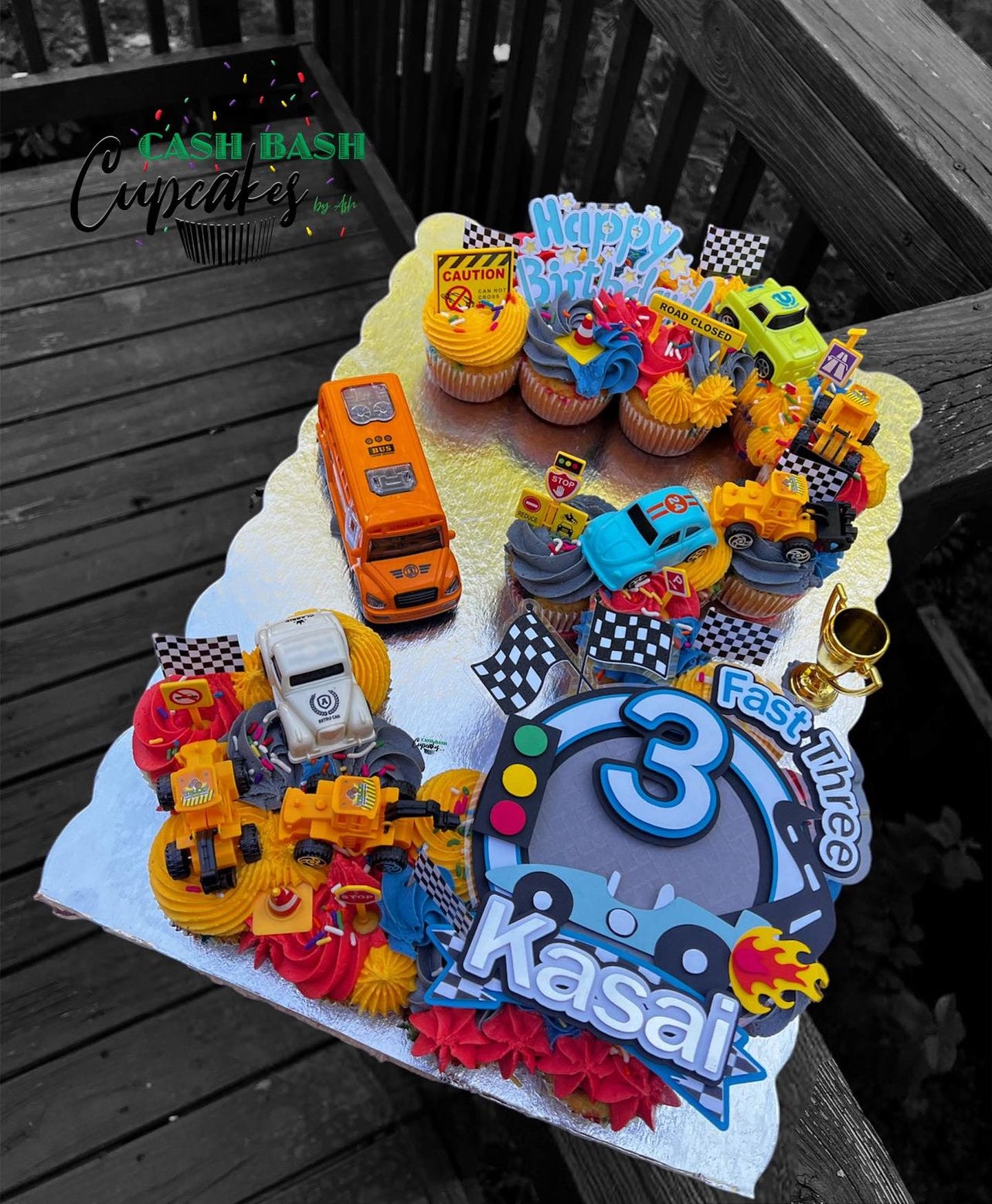 Signature Cupcake Cake | Cash Bash Cupcakes -The Ashley Experience